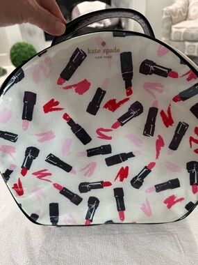 kate spade White Cosmetic Pouch with Pink & Red Lipstick Motif